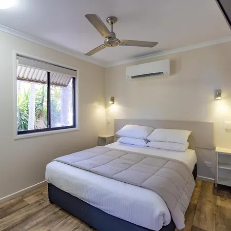 Nrma Capricorn Yeppoon Holiday Park Kinka Beach Room photo