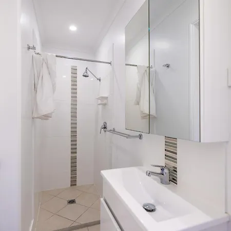 Nrma Capricorn Yeppoon Holiday Park Kinka Beach Room photo